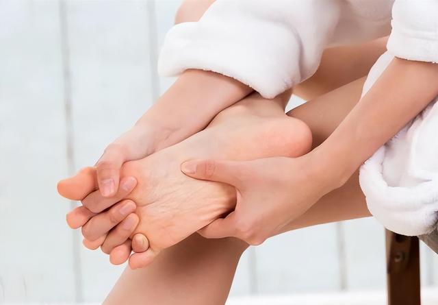 中医专家教六种调理方法，解决冬季手脚冰凉!